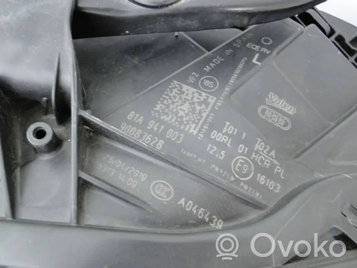 Audi Q2 - Jäähdyttimen kehyksen suojapaneeli 81A805594A