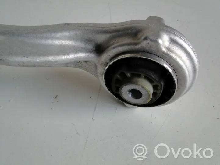 Mercedes-Benz C W206 Fourchette, bras de suspension inférieur avant A2063308102