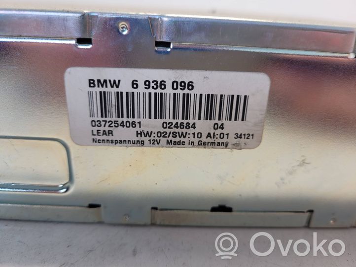 BMW 5 E39 Navigacijos (GPS) valdymo blokas 6936096