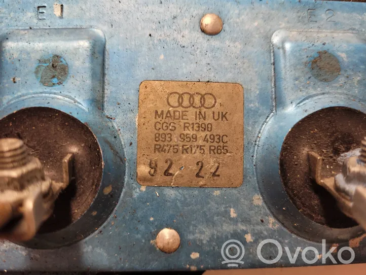 Audi 80 90 S2 B4 Dzesēšanas ventilatora relejs 893959493C
