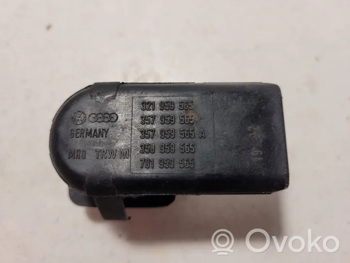 Volkswagen PASSAT B4 Interruttore specchietto retrovisore 357959565A