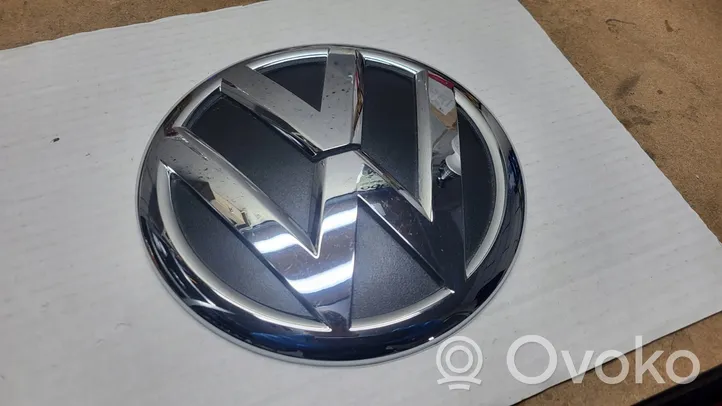 Volkswagen Amarok Atrapa chłodnicy / Grill 