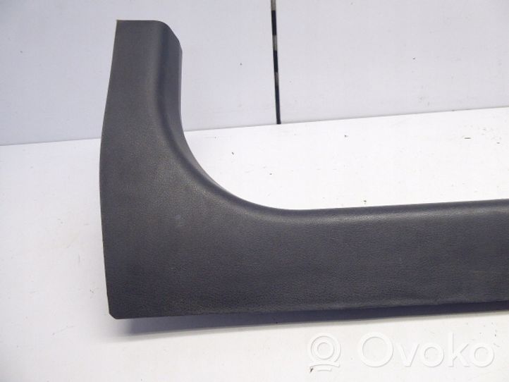 Nissan Qashqai+2 Rivestimento vano piedi laterale 769B4-JD000