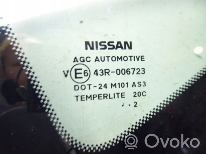 Nissan Qashqai Fenêtre latérale avant / vitre triangulaire -