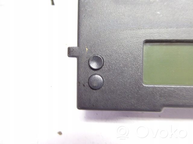 Renault Laguna II Monitor / wyświetlacz / ekran 8200290542