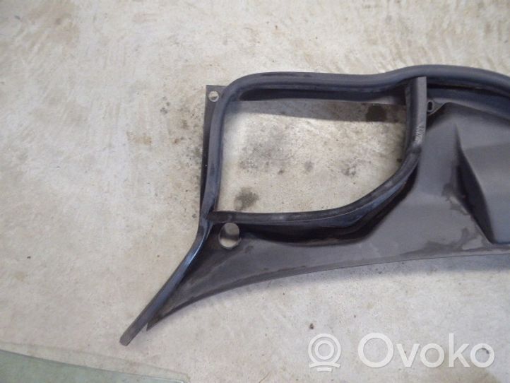 Volvo S70  V70  V70 XC Rivestimento del tergicristallo 912784