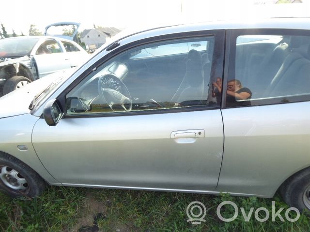 Mitsubishi Colt Portiera (due porte coupé) 