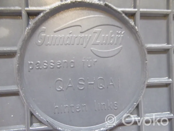 Nissan Qashqai Auton lattiamattosarja 