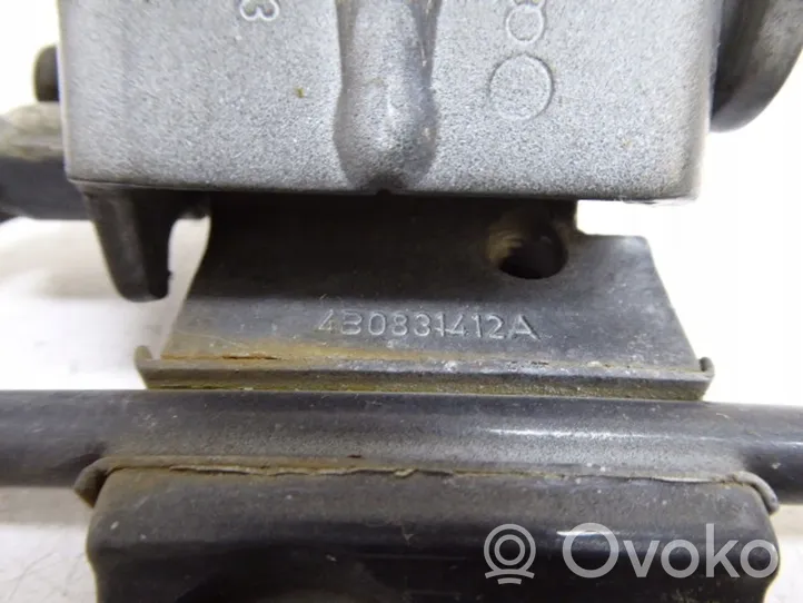 Audi A3 S3 8L Priekinis vyrių komplektas 4B0831412A