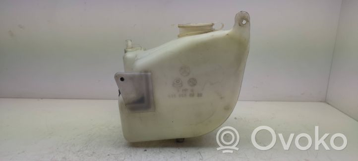 Mercedes-Benz Vito Viano W639 Réservoir de liquide lave-glace 6398690020