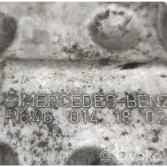 Mercedes-Benz E W211 Carter d'huile R6460141802