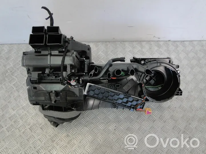 Audi Q3 8U Radiatore riscaldamento abitacolo 8U1820003B