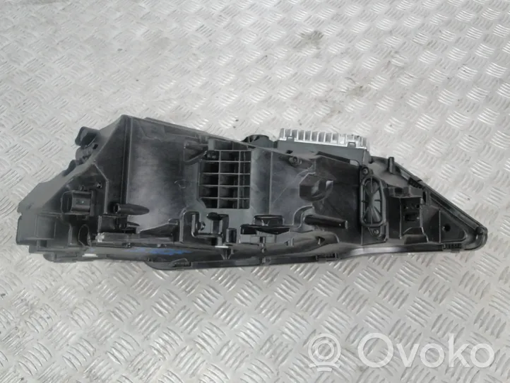 Audi A8 S8 D5 Lampa przednia 4N0941034E