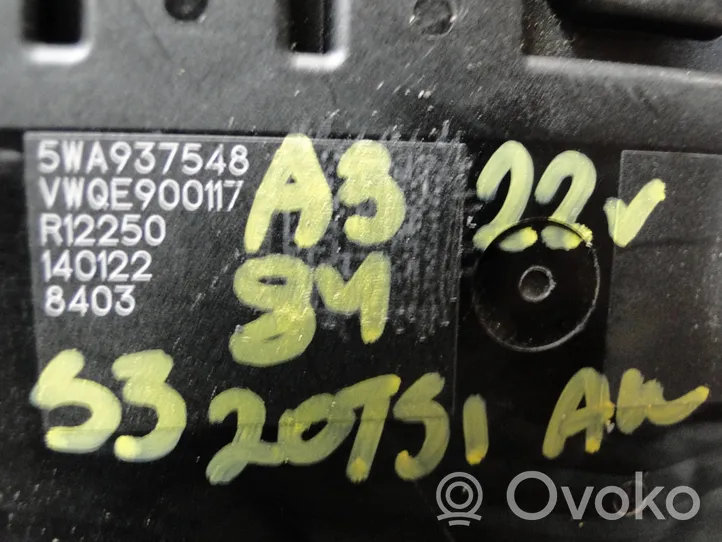 Audi A3 8Y Skrzynka bezpieczników / Komplet 