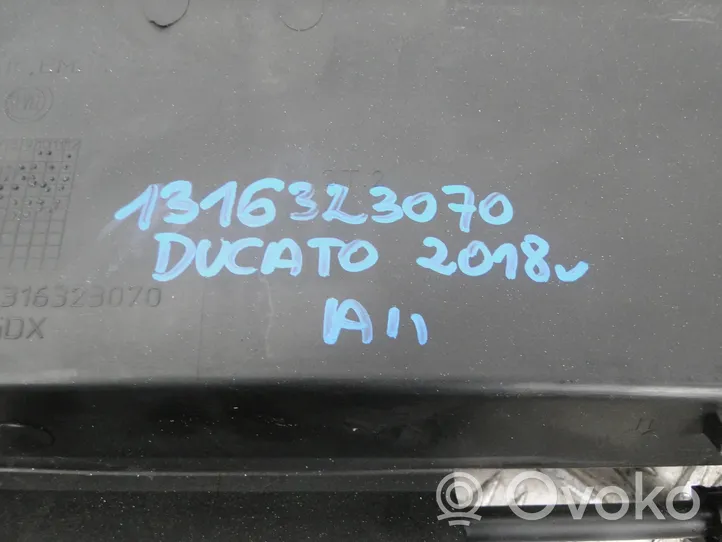 Fiat Ducato Pyyhinkoneiston lista 1315953070