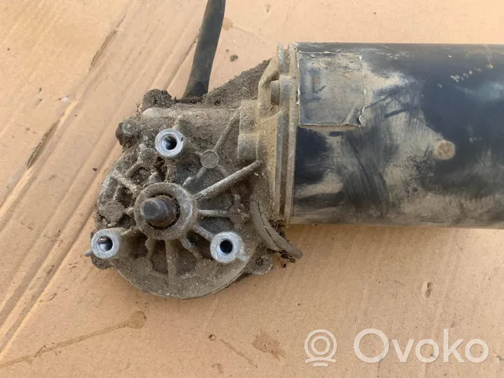 Mercedes-Benz W123 Wiper motor 0390341076