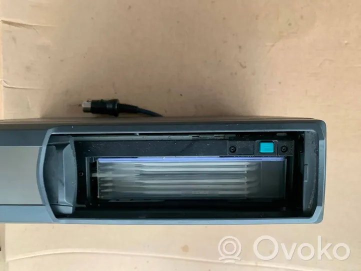 Mercedes-Benz E W210 CD/DVD changer 3893A128