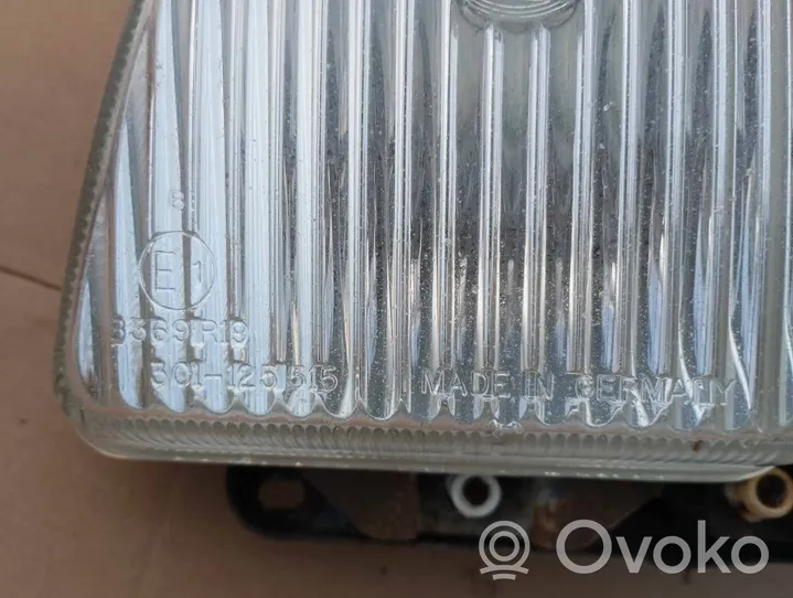 Volkswagen PASSAT B2 Headlight/headlamp 301125515
