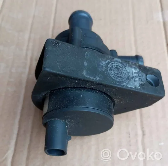 Opel Signum Pompa elettrica dell’acqua/del refrigerante ausiliaria 13106848