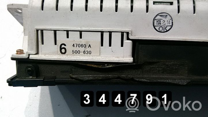 Toyota Prius (XW10) Compteur de vitesse tableau de bord 47060A