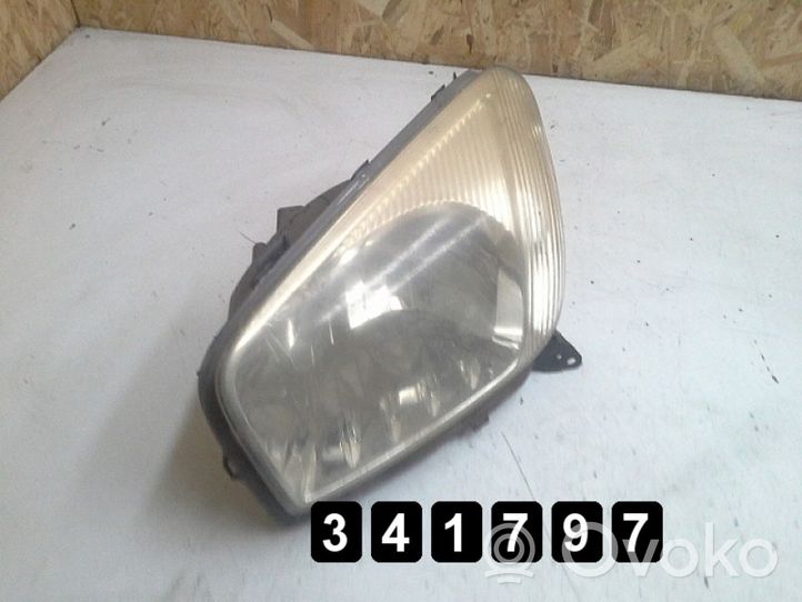 Toyota RAV 4 (XA10) Lampa przednia DEFECT