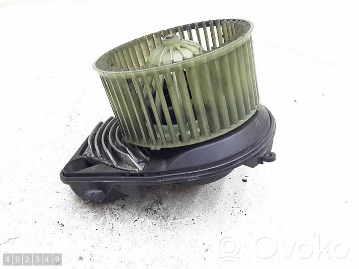 Volkswagen PASSAT Soplador/ventilador calefacción 740221233F