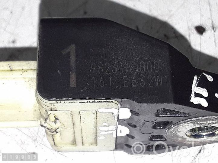 Subaru Forester SH Sensore d’urto/d'impatto apertura airbag 98231AJ000