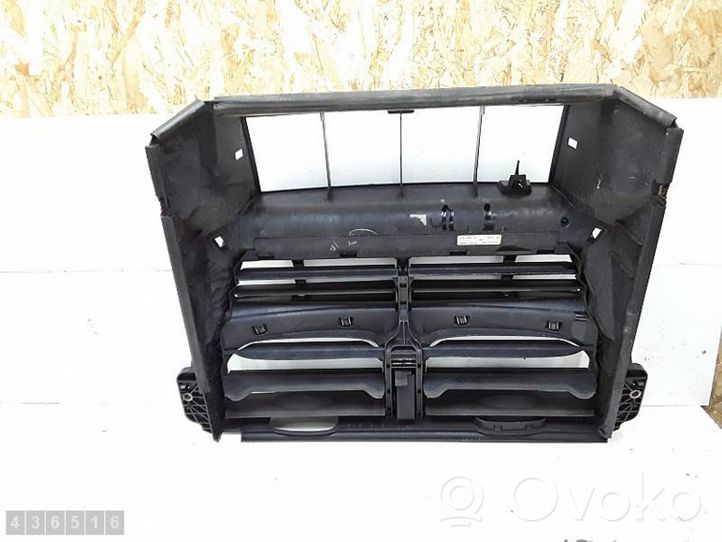 BMW X5 E70 Support de radiateur sur cadre face avant 51647177876