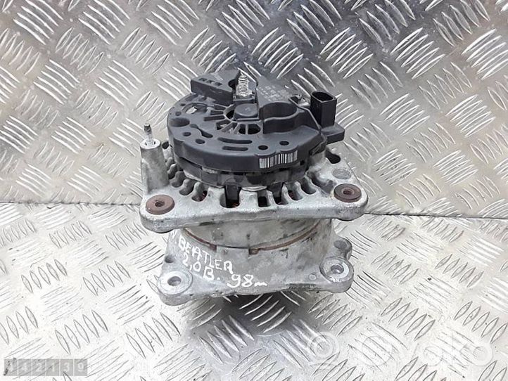 Volkswagen New Beetle Alternador 28903028D