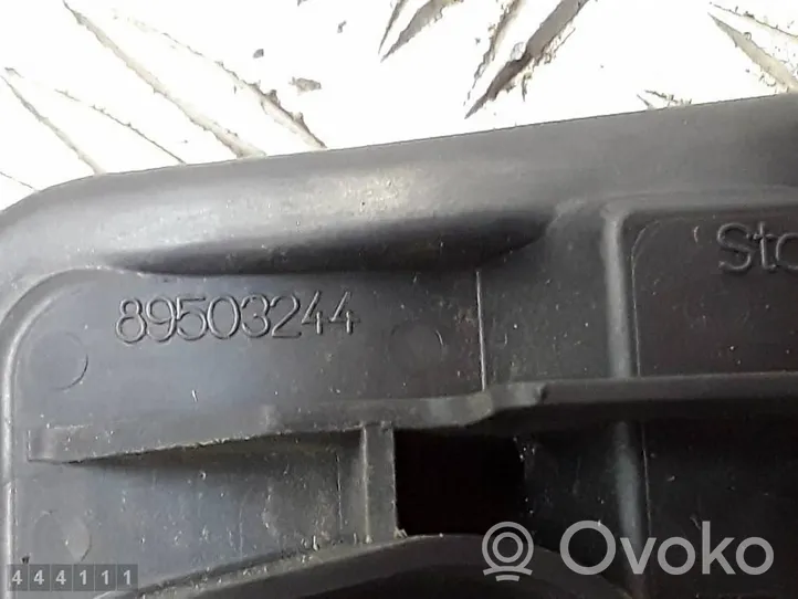 Nissan Qashqai Porte ampoule de feu arrière 89503244