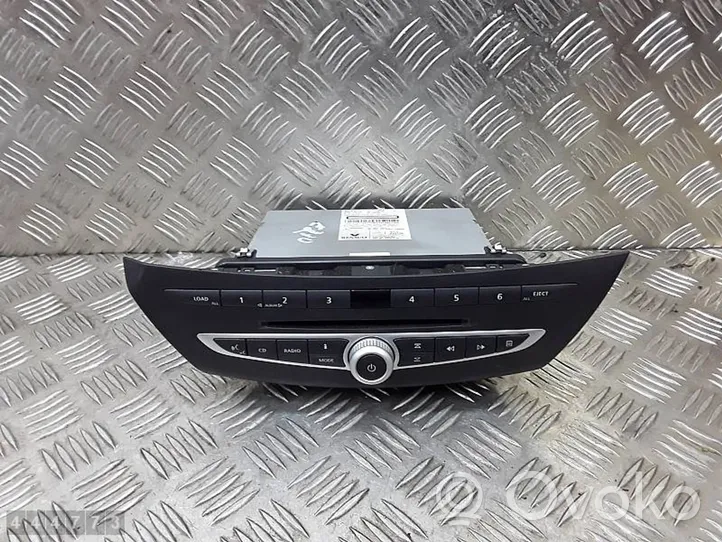 Renault Laguna III Panel / Radioodtwarzacz CD/DVD/GPS 281150053R