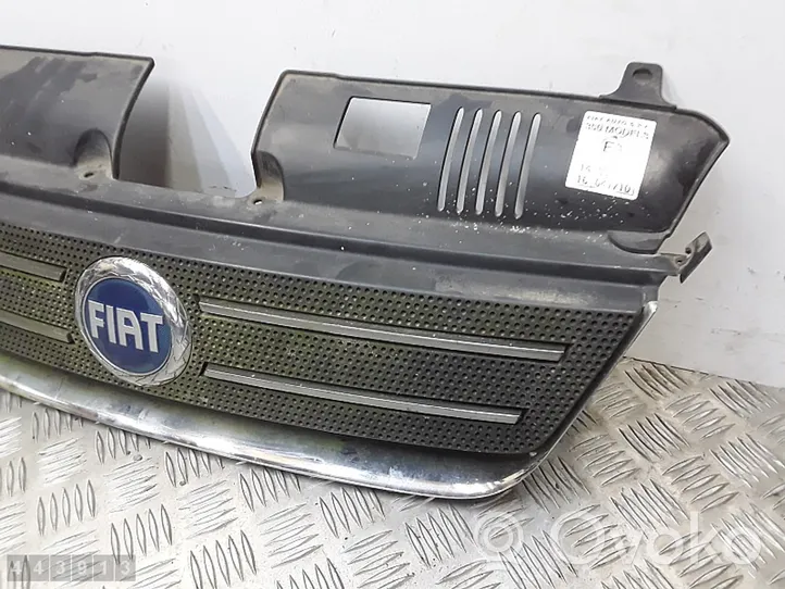 Fiat Idea Grille de calandre avant 735357980