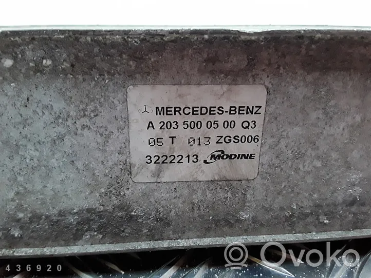 Mercedes-Benz C AMG W203 Välijäähdyttimen jäähdytin a2035000500q3