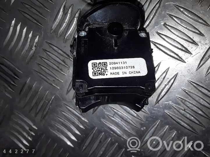 Opel Astra H Manetka / Przełącznik wycieraczek 20941131