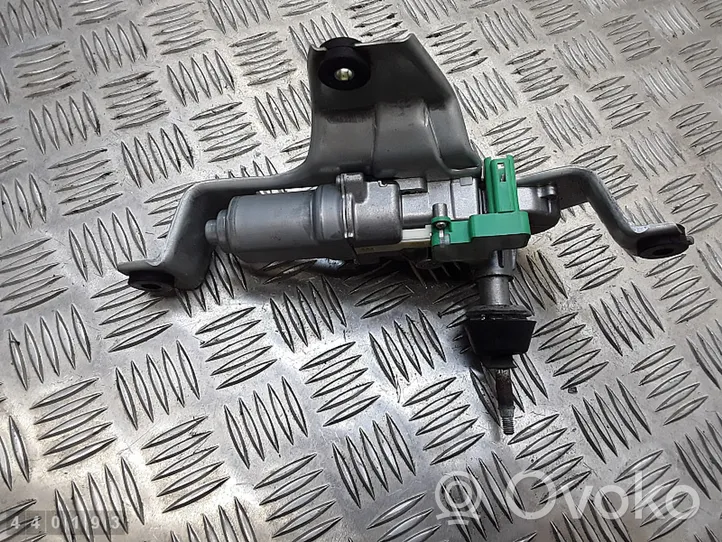 Citroen C-Crosser Moteur d'essuie-glace 33885