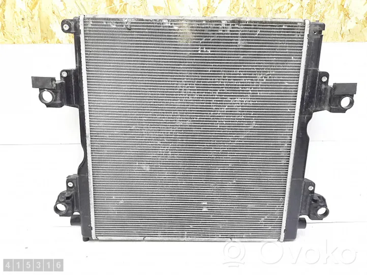 Toyota Land Cruiser (LJ79) Radiatore di raffreddamento 