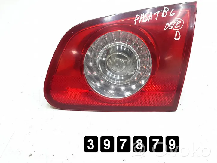 Volkswagen PASSAT B5.5 Luci posteriori del portellone del bagagliaio 27448002