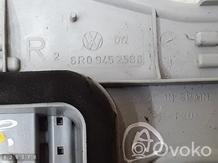 Volkswagen Polo V 6R Держатель крышки лампы заднего фонаря 6r0945258b