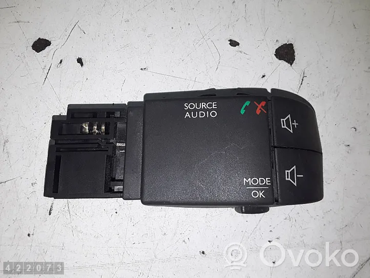 Renault Trafic III (X82) Multifunctional control switch/knob 344422023GB