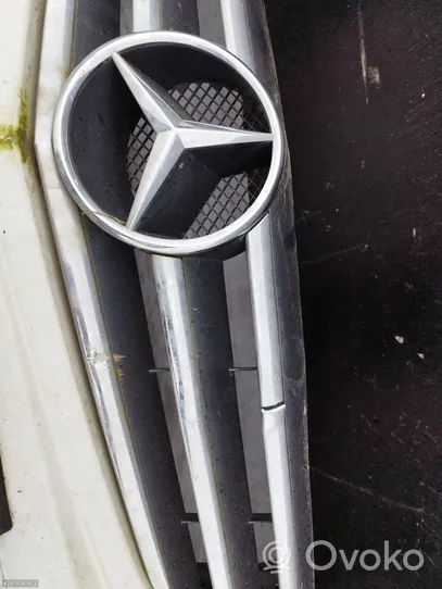 Mercedes-Benz CLC CL203 Zderzak przedni 