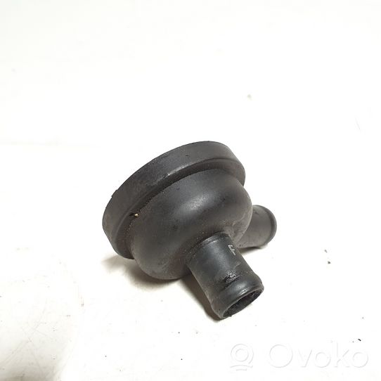 Audi TT Mk1 Breather valve 06A129101A