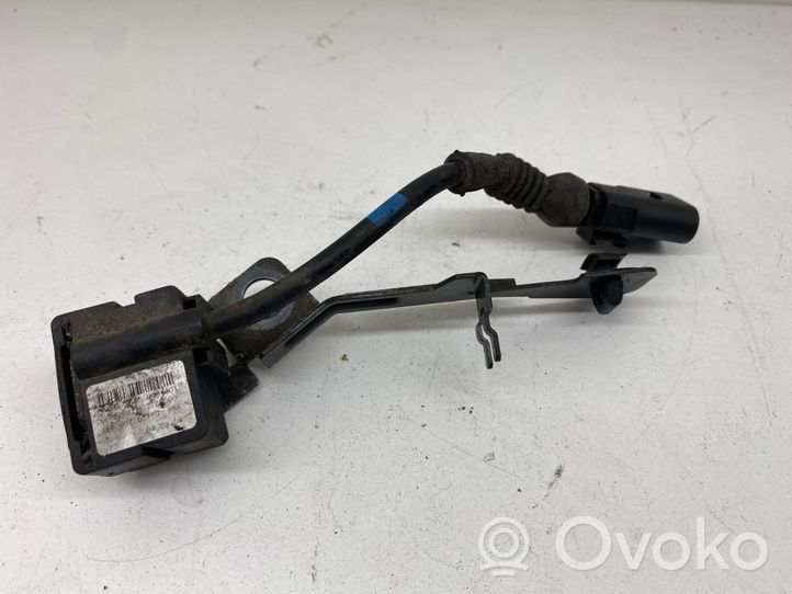 Audi A8 S8 D3 4E Priekšpusē piekares augstuma sensors 4E0616575J