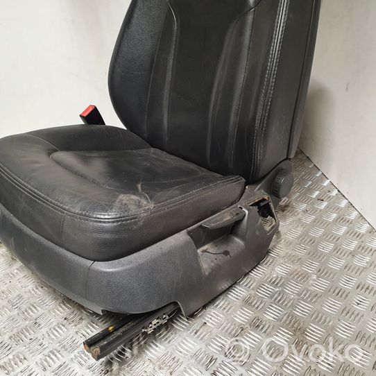 Audi Q7 4L Front driver seat 