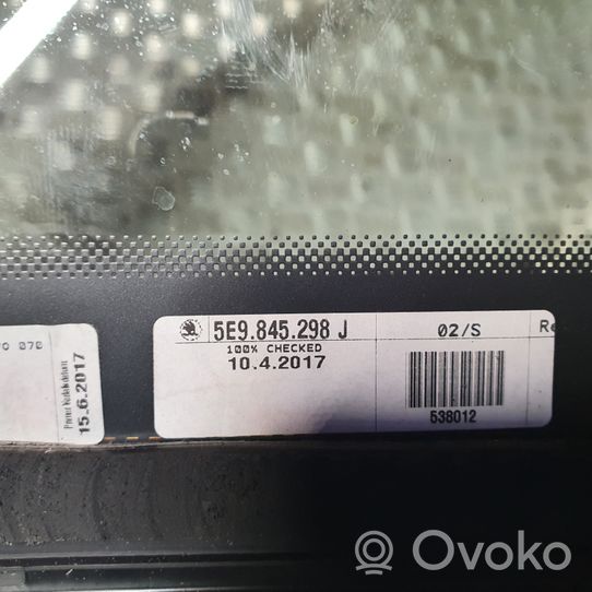 Skoda Octavia Mk3 (5E) Galinis šoninis kėbulo stiklas 5E9845298J