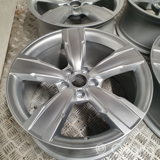 Audi A4 S4 B8 8K R18 alloy rim 8K0601025AE