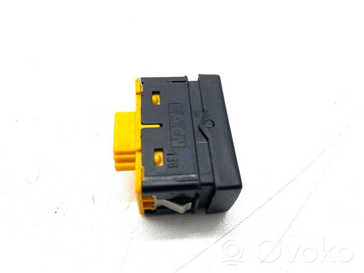 BMW Z3 E36 Electric window control switch 8368941