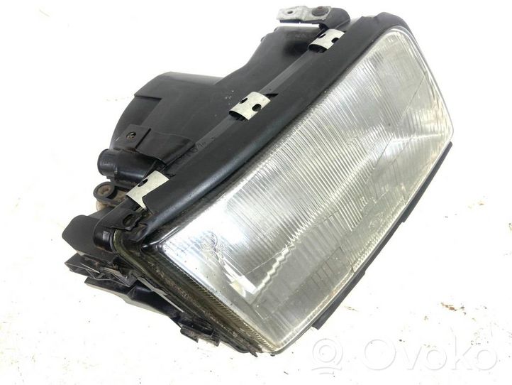 Audi A6 S6 C4 4A Phare frontale 13797200