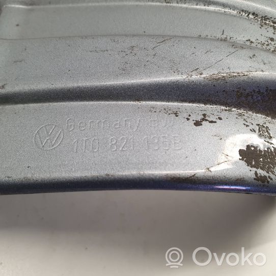 Volkswagen Touran I Uchwyt / Mocowanie błotnika przedniego 1T0821135B