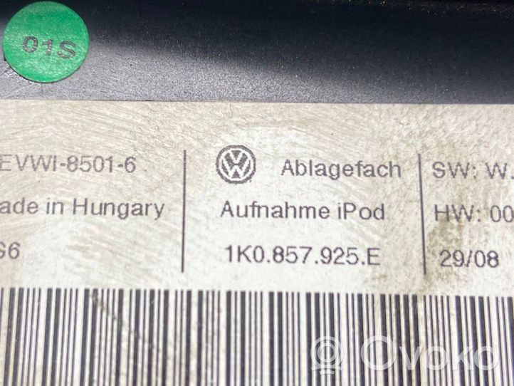 Volkswagen Golf V USB-pistokeliitin 1K0857925E