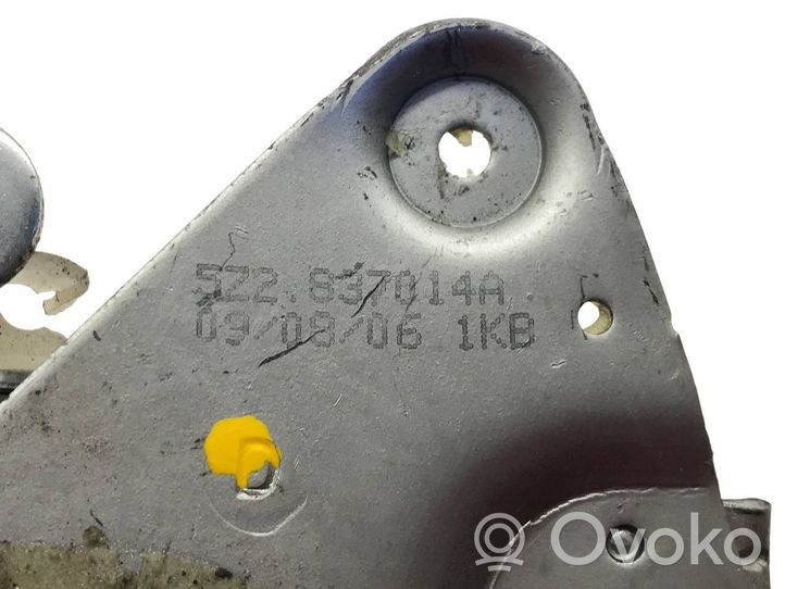 Volkswagen Fox Zamek drzwi przednich 5Z2837014A